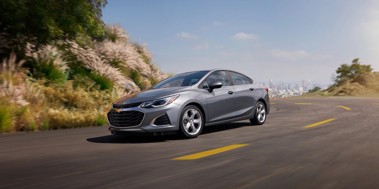 2019 Chevrolet Cruze Gray Exterior Front View Picture